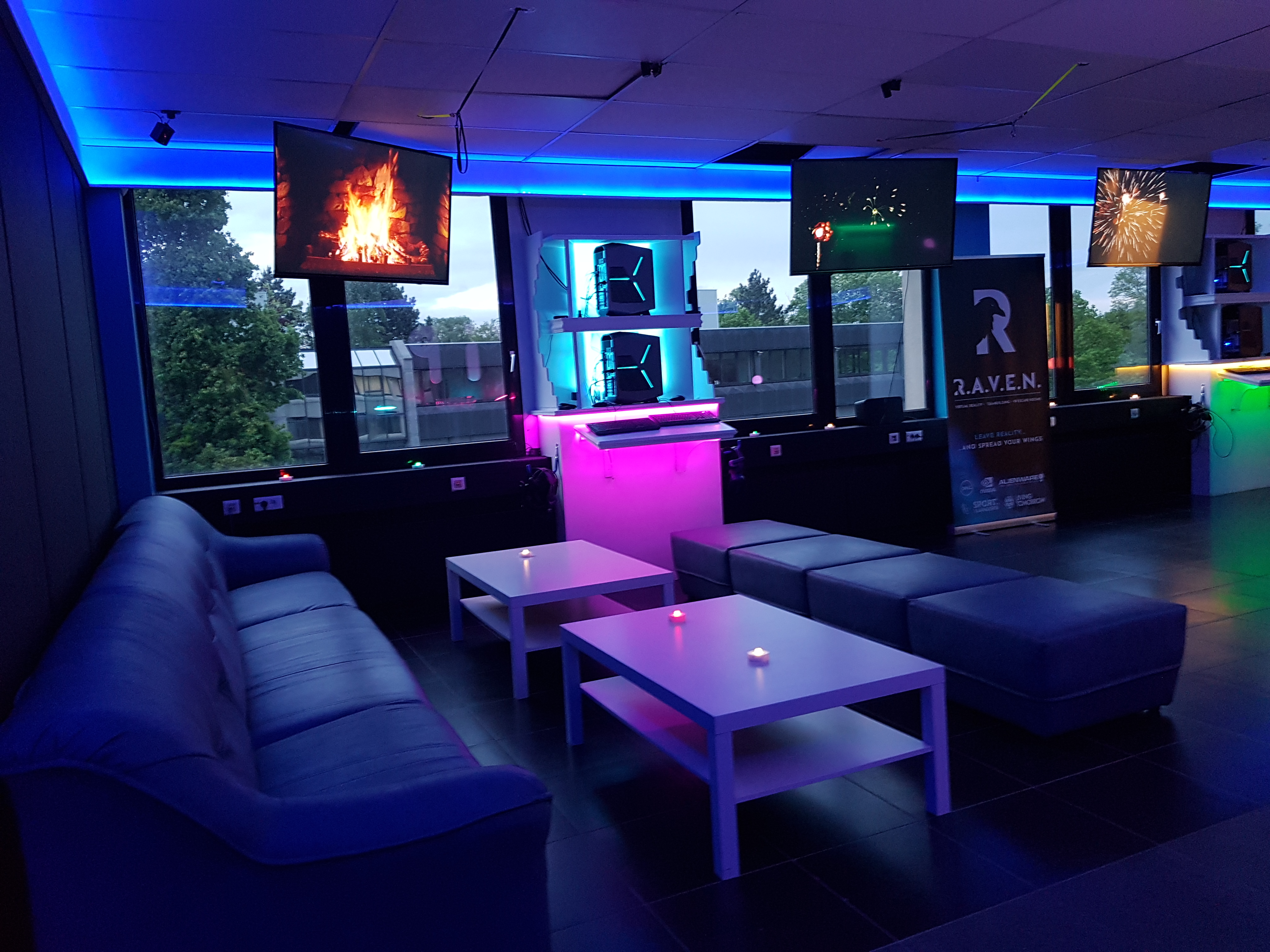 RAVEN Party Hall Lounge